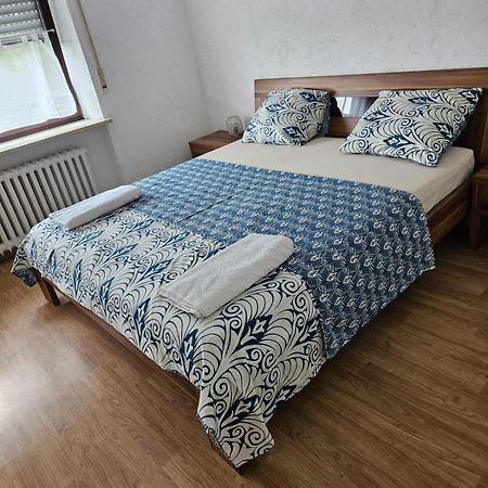 Gemuetliche Gaeste Suite Fuer Ruhige Naechte. Zentral Ichenhausen Extérieur photo