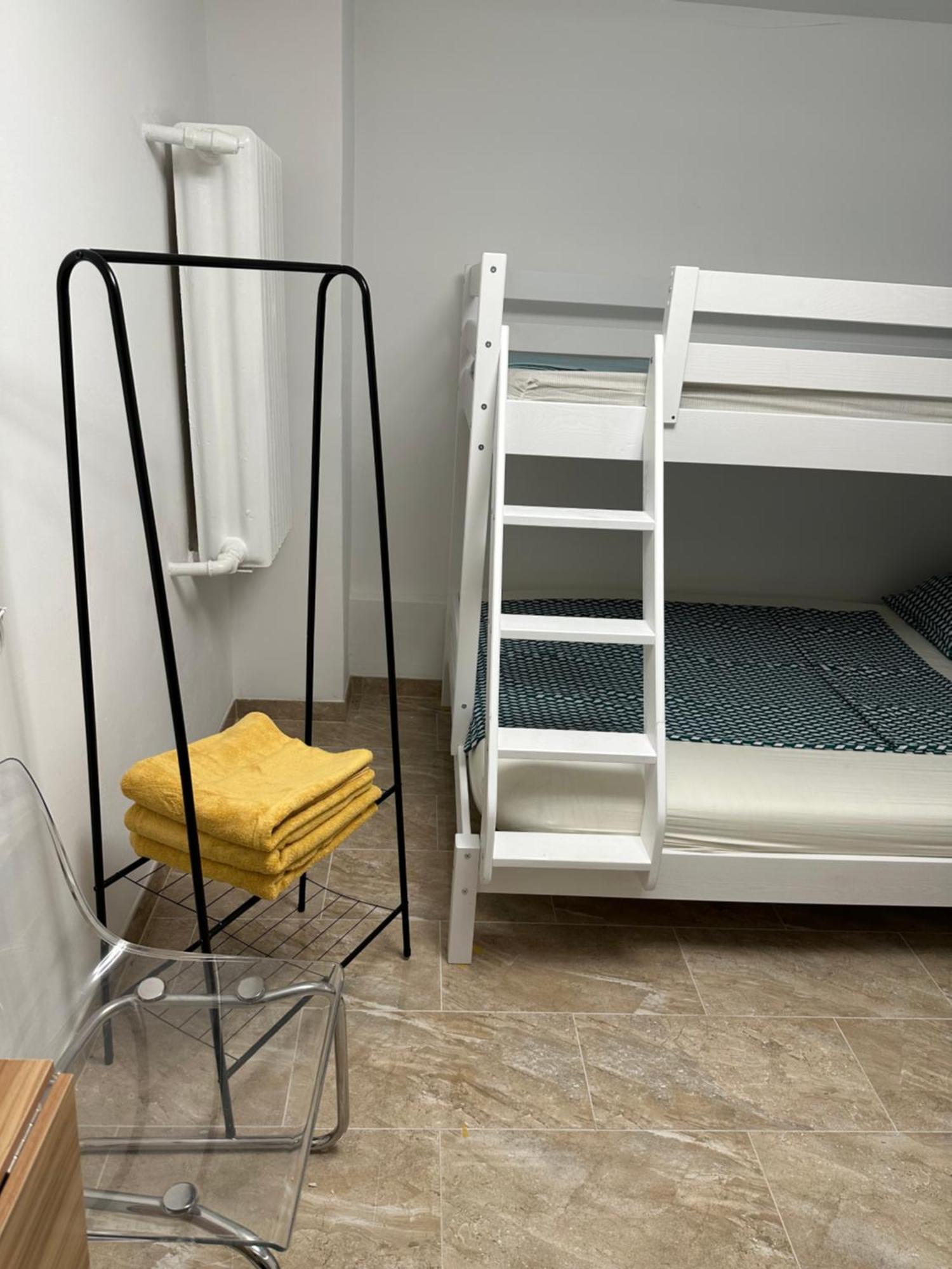 Gemuetliche Gaeste Suite Fuer Ruhige Naechte. Zentral Ichenhausen Extérieur photo